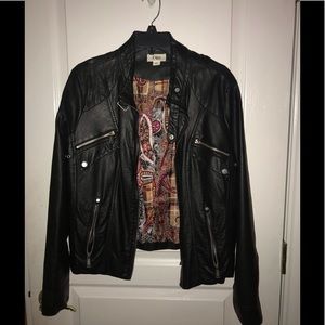 Black leather jacket size large